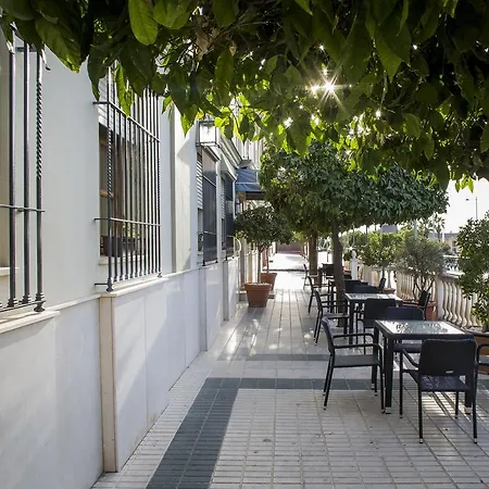 Hotel Mairena 2*