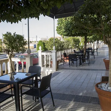 Hotel Mairena 2*